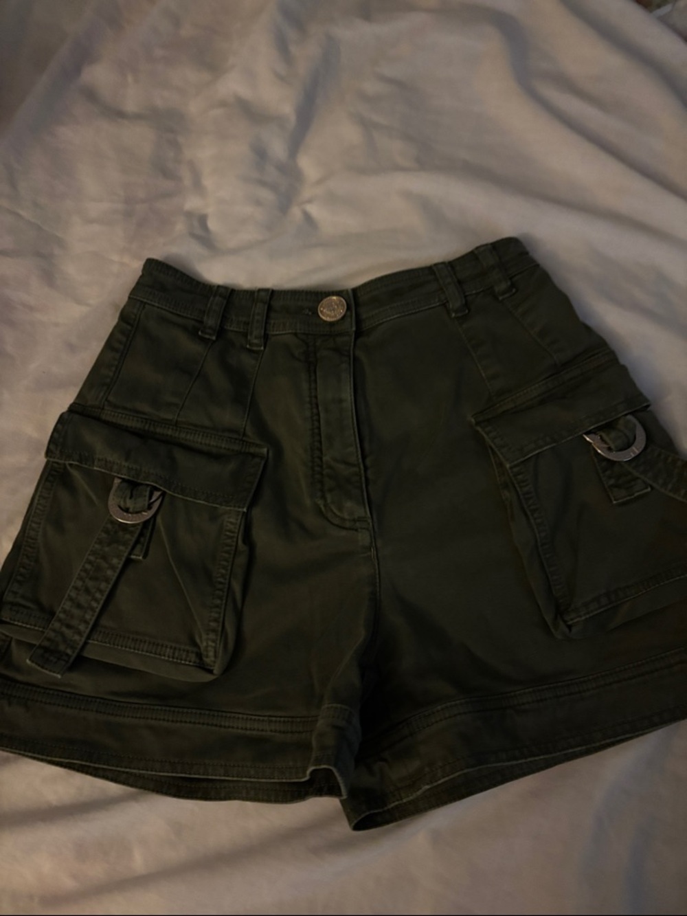 Balmin High-Waist Olive Green Cargo Shorts with Utility Pockets